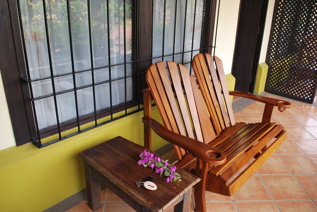 Dos Palmas Studio Apartments Rio Segundo Luaran gambar
