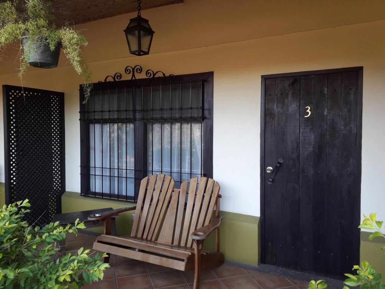 Dos Palmas Studio Apartments Rio Segundo Luaran gambar