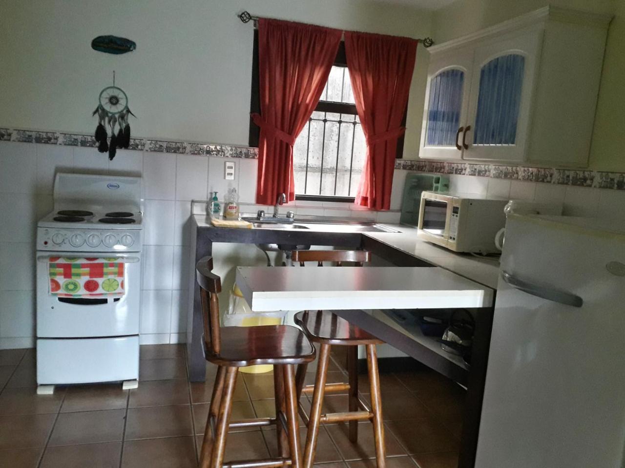 Dos Palmas Studio Apartments Rio Segundo Luaran gambar